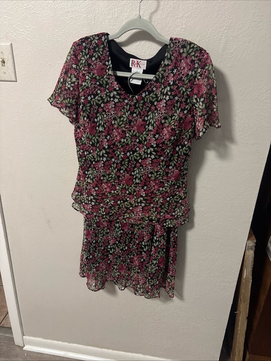 R&K Dresses & Skirts - R&K Black Floral Midi Skirt Set with Pink and Green Blossoms
